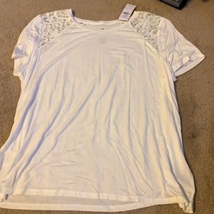 Women’s American Eagle short sleeve